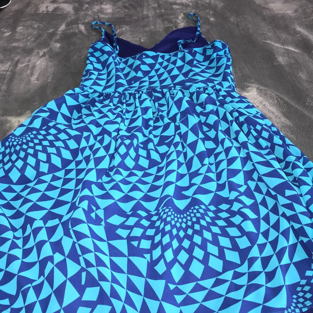 Dress - Picture 3 of 9
